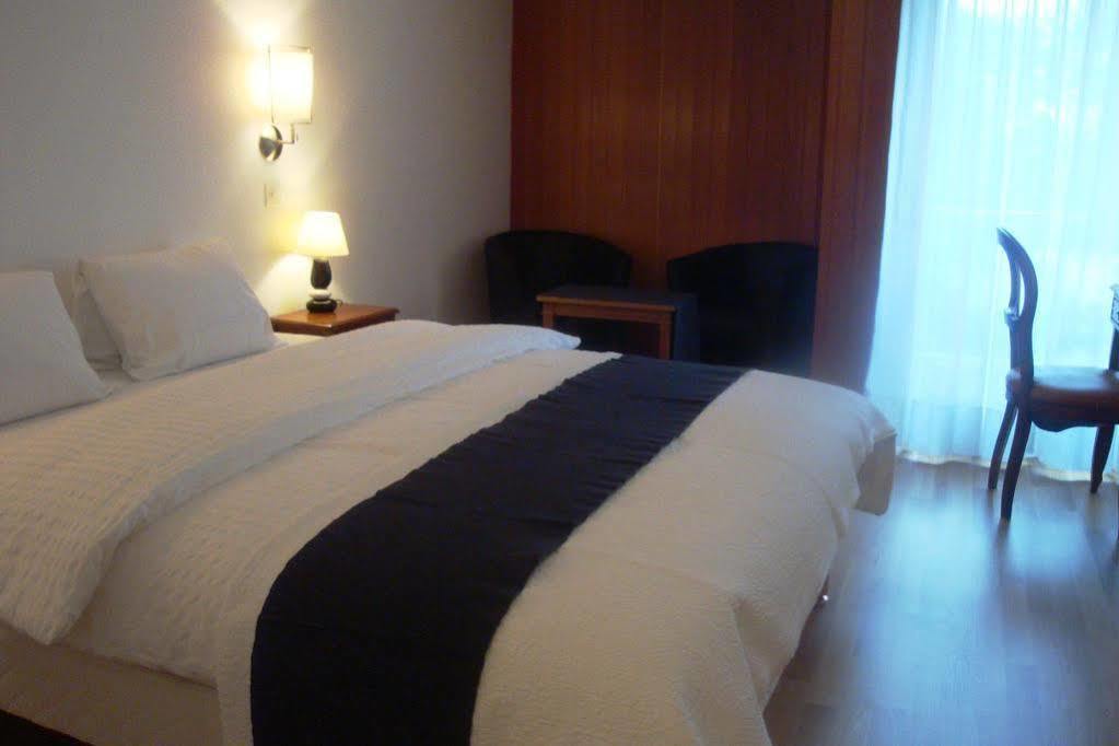 Hotel Du Grand-Pre Marly-le-Grand Eksteriør bilde