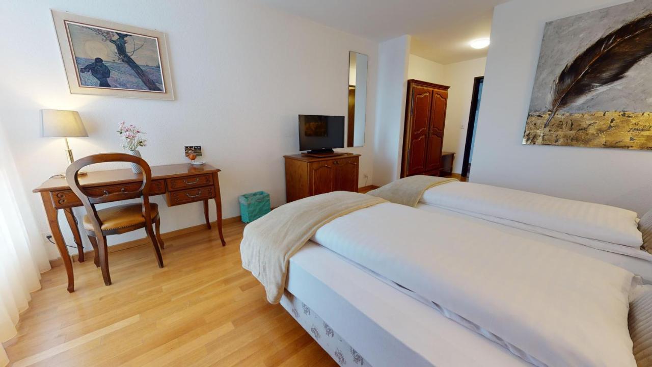 Hotel Du Grand-Pre Marly-le-Grand Eksteriør bilde